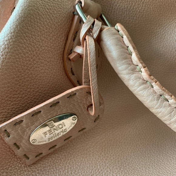 Fendi Sellerina Doctors Bag - Picture 6 of 7